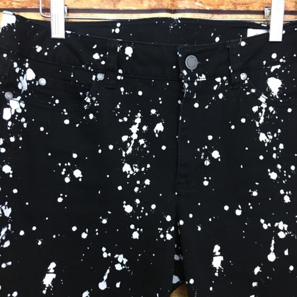Vince Camuto Black &White Splatter Skinny Jeans 26 - Picture 5 of 8